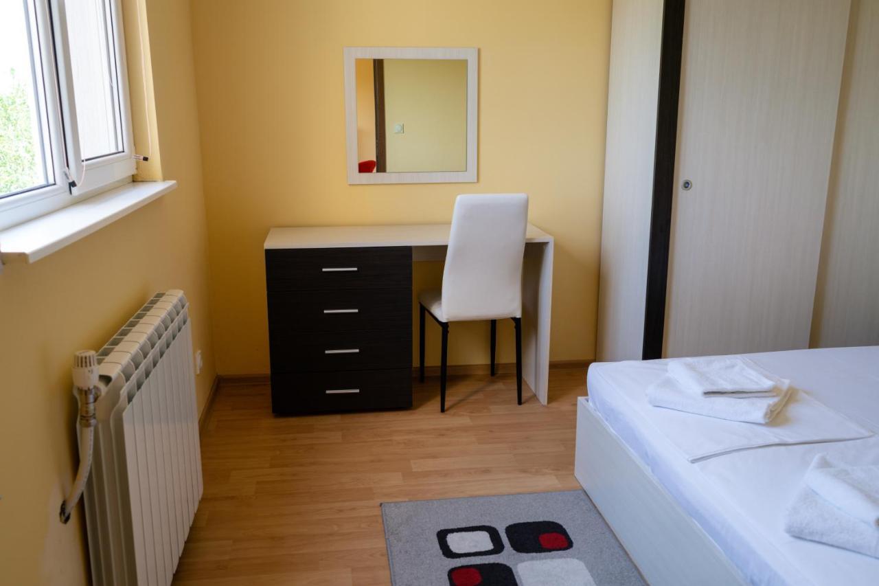 Къща За Гости Slav Hotel Varna Exterior photo